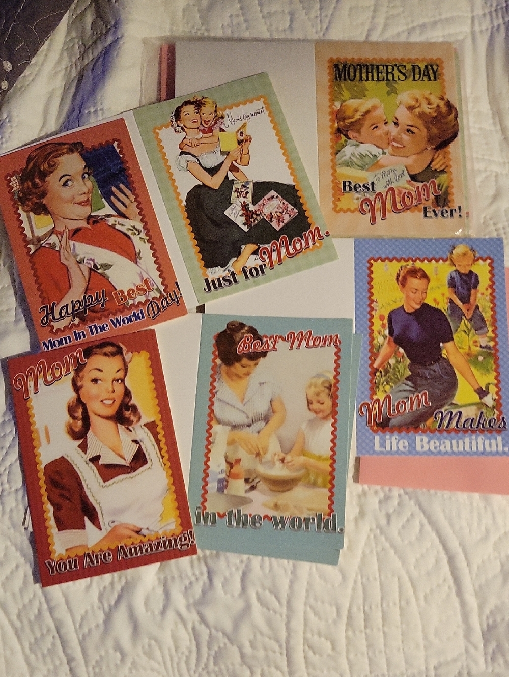 24 Vintage Mother's Day Cards - Retro Mom Graphics - Multi Color